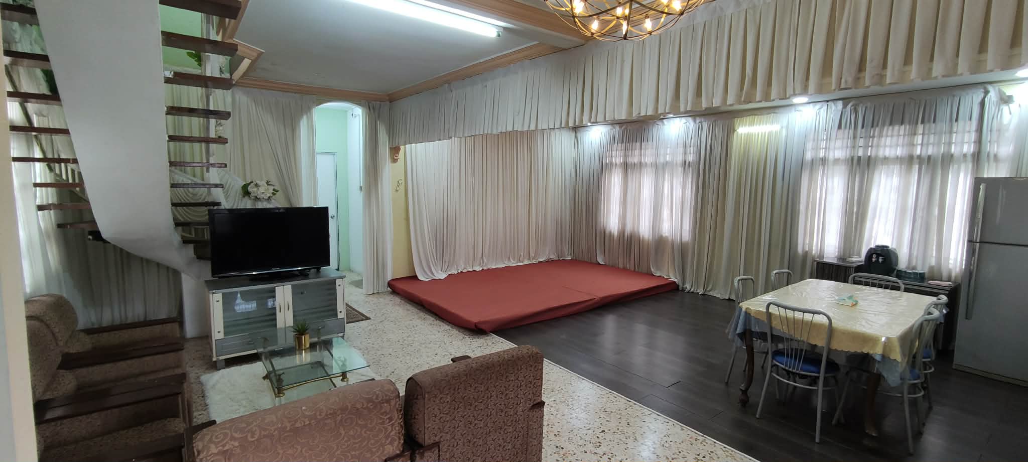 Gallery image 12